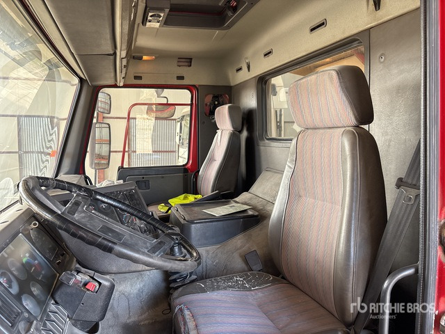 1998 Volvo FL10 360 6x4 T/A Dump Truck - Camión volquete: foto 4 1998 Volvo FL10 360 6x4 T/A Dump Truck - Camión volquete: foto 4