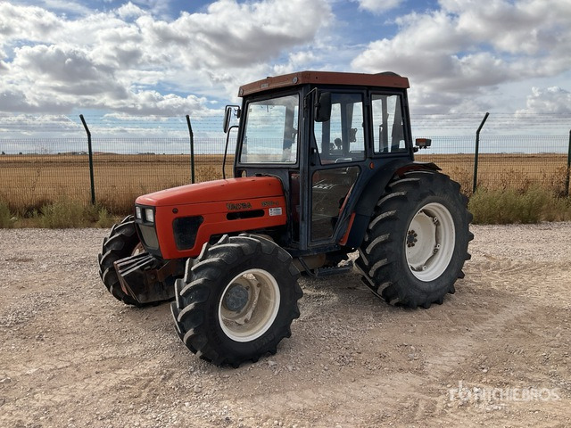 2001 Valtra 3500-4C 4WD Tractor - Tractor: foto 2 2001 Valtra 3500-4C 4WD Tractor - Tractor: foto 2