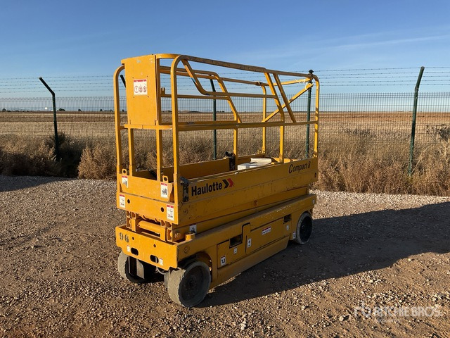 2002 Haulotte COMPACT8 Electric Scissor Lift - Plataforma de tijeras: foto 1 2002 Haulotte COMPACT8 Electric Scissor Lift - Plataforma de tijeras: foto 1
