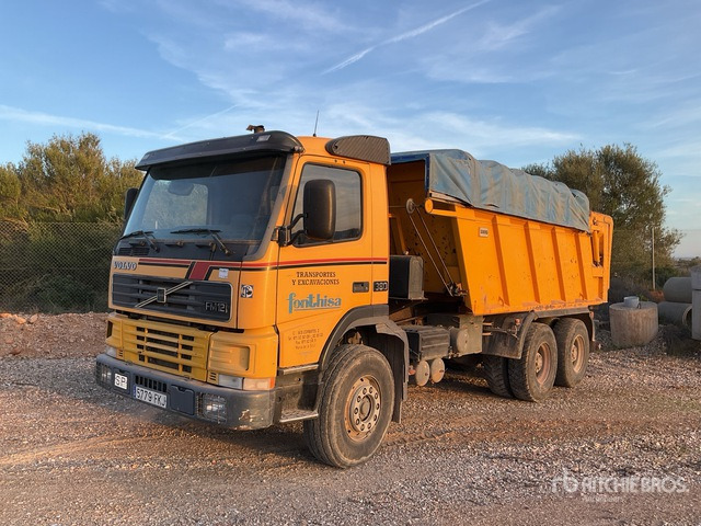 2002 Volvo FM12-380 6x4 T/A Dump Truck - Camión volquete: foto 1 2002 Volvo FM12-380 6x4 T/A Dump Truck - Camión volquete: foto 1