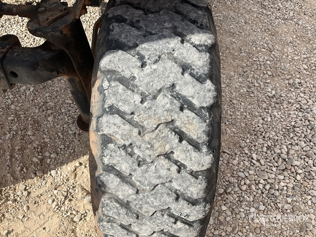 2003 New Holland TS110 2WD Tractor - Tractor: foto 4 2003 New Holland TS110 2WD Tractor - Tractor: foto 4