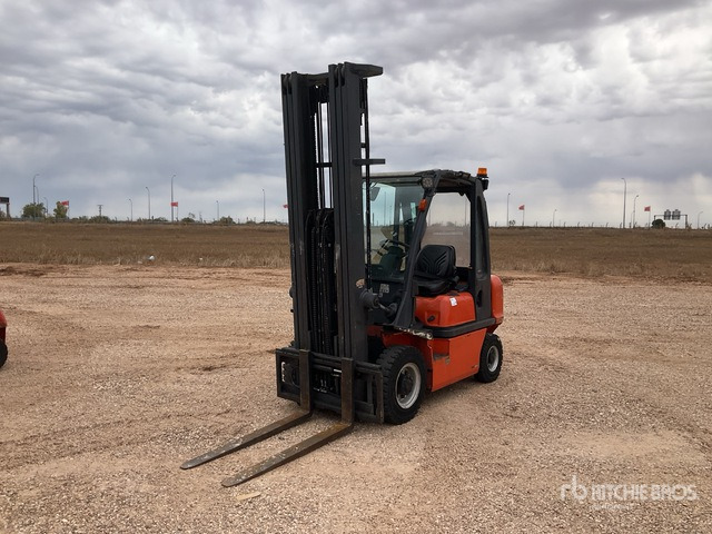 2003 Nissan FD02A25Q Forklift - Carretilla elevadora diésel: foto 1 2003 Nissan FD02A25Q Forklift - Carretilla elevadora diésel: foto 1