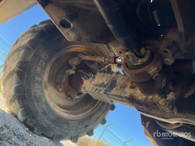 2005 Haulotte FH 17-30 Telehandler - Manipulador telescópico: foto 5 2005 Haulotte FH 17-30 Telehandler - Manipulador telescópico: foto 5