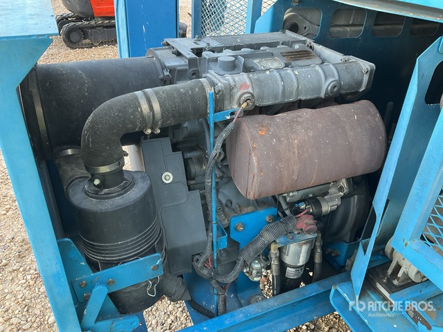 2006 Genie GS5390RT 4x4 Diesel Scissor Lift - Plataforma de tijeras: foto 4 2006 Genie GS5390RT 4x4 Diesel Scissor Lift - Plataforma de tijeras: foto 4