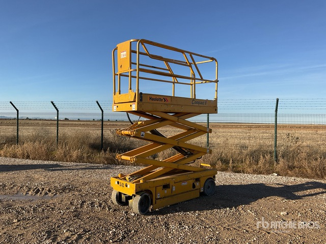 2007 Haulotte COMPACT8 Electric Scissor Lift - Plataforma de tijeras: foto 1 2007 Haulotte COMPACT8 Electric Scissor Lift - Plataforma de tijeras: foto 1