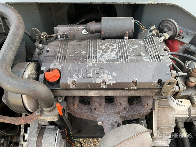 2007 Haulotte HA12PX 4WD Diesel Articulating Boom Lift - Plataforma articulada: foto 5 2007 Haulotte HA12PX 4WD Diesel Articulating Boom Lift - Plataforma articulada: foto 5