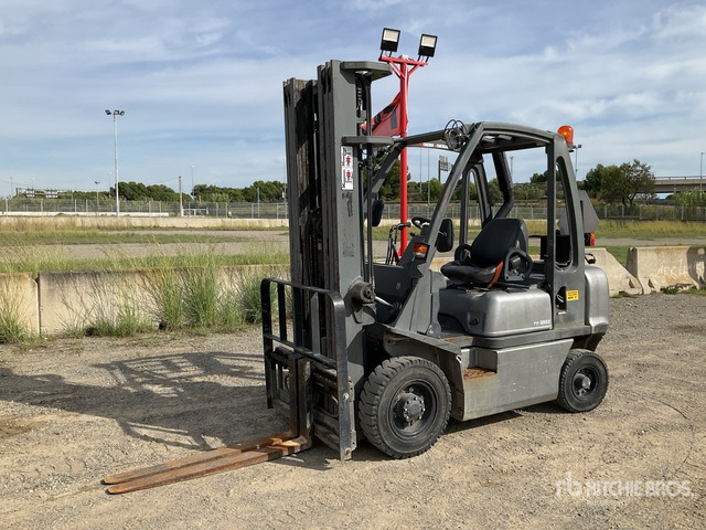 2007 Nissan FD02A25Q 2500 kg Forklift - Carretilla elevadora diésel: foto 3 2007 Nissan FD02A25Q 2500 kg Forklift - Carretilla elevadora diésel: foto 3