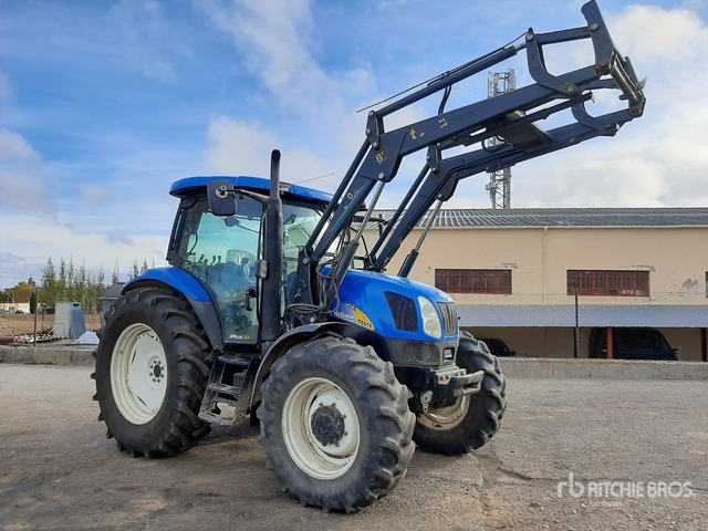 2008 New Holland T6010 Plus, con pala 4WD Tractor - Tractor: foto 4 2008 New Holland T6010 Plus, con pala 4WD Tractor - Tractor: foto 4