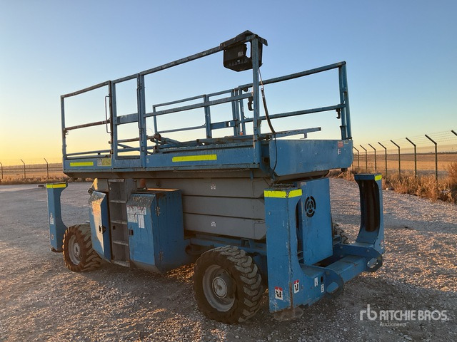 2011 Genie GS3384RT 4x4 Diesel Scissor Lift - Plataforma de tijeras: foto 3 2011 Genie GS3384RT 4x4 Diesel Scissor Lift - Plataforma de tijeras: foto 3