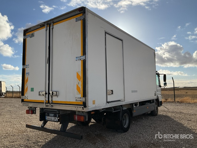 2012 Mercedes-Benz Atego 1018 4x2 Refrigerated Truck - Camión frigorífico: foto 4 2012 Mercedes-Benz Atego 1018 4x2 Refrigerated Truck - Camión frigorífico: foto 4