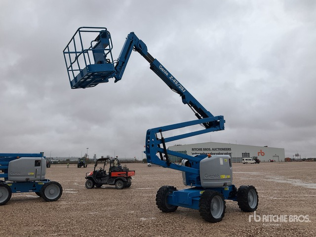 2013 Genie Z45/25J 4WD Diesel Articulating Boom Lift - Plataforma articulada: foto 3 2013 Genie Z45/25J 4WD Diesel Articulating Boom Lift - Plataforma articulada: foto 3