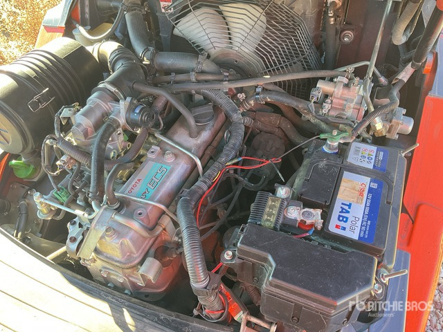 2014 Toyota 02-8FGKF20 GLP Forklift - Carretilla elevadora: foto 4 2014 Toyota 02-8FGKF20 GLP Forklift - Carretilla elevadora: foto 4