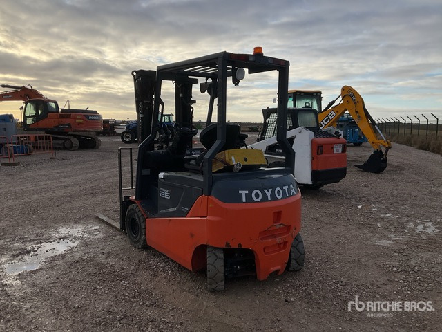 2014 Toyota 8FBMKT25 Forklift - Carretilla elevadora: foto 4 2014 Toyota 8FBMKT25 Forklift - Carretilla elevadora: foto 4