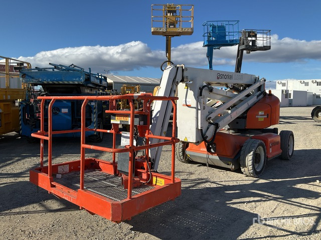 2016 Snorkel A46JE 2WD Electric Articulating Boom Lift - Plataforma articulada: foto 3 2016 Snorkel A46JE 2WD Electric Articulating Boom Lift - Plataforma articulada: foto 3