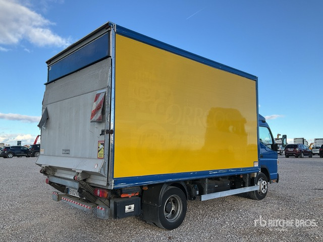 2018 Mitsubishi Fuso Canter 7C15 Hybrid 4x2 Van Truck - Camión caja cerrada: foto 3 2018 Mitsubishi Fuso Canter 7C15 Hybrid 4x2 Van Truck - Camión caja cerrada: foto 3