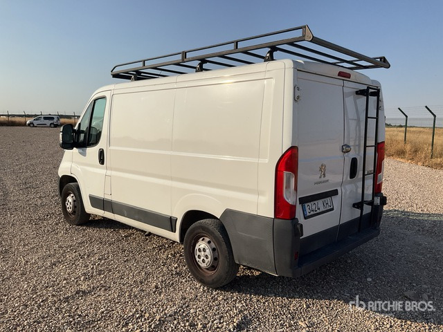 2018 Peugeot Boxer Cargo Van - Furgoneta pequeña: foto 2 2018 Peugeot Boxer Cargo Van - Furgoneta pequeña: foto 2