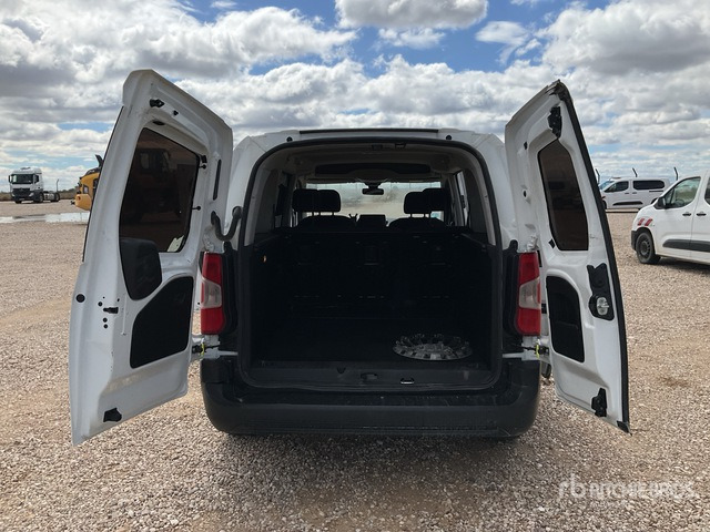 2022 Toyota Proace City Verso 5 Passenger Van - Minibús, Furgoneta de pasajeros: foto 5 2022 Toyota Proace City Verso 5 Passenger Van - Minibús, Furgoneta de pasajeros: foto 5
