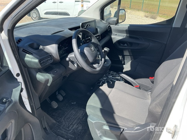 Minibús, Furgoneta de pasajeros 2022 Toyota Proace City Verso 5 Passenger Van: foto 6