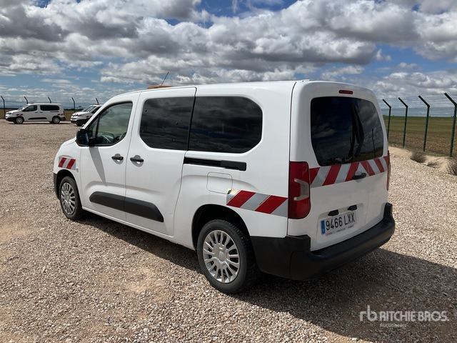 2022 Toyota Proace City Verso 5 Passenger Van - Minibús, Furgoneta de pasajeros: foto 3 2022 Toyota Proace City Verso 5 Passenger Van - Minibús, Furgoneta de pasajeros: foto 3