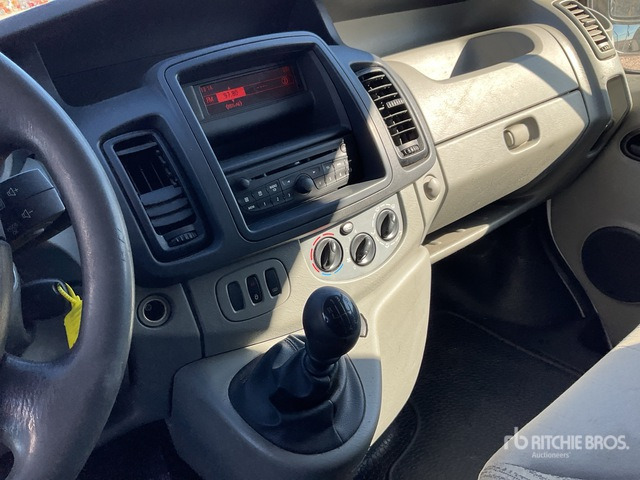 Furgoneta 2011 Nissan Primastar Cargo Van: foto 6