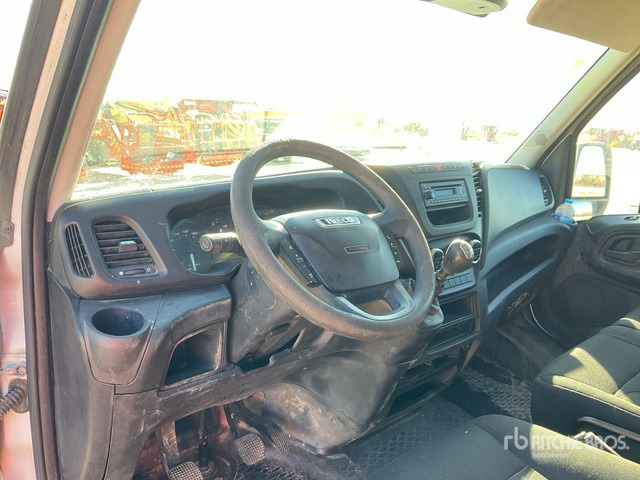 2015 Iveco Daily 35S13 Cargo Van - Furgoneta: foto 5 2015 Iveco Daily 35S13 Cargo Van - Furgoneta: foto 5