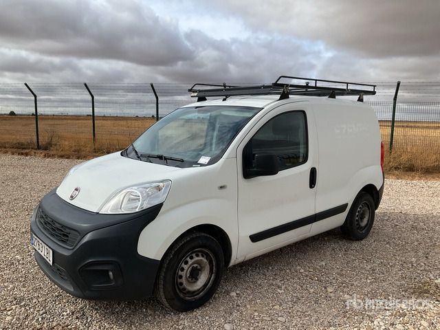 2019 Fiat Fiorino Service Cargo Van - Furgoneta: foto 1 2019 Fiat Fiorino Service Cargo Van - Furgoneta: foto 1