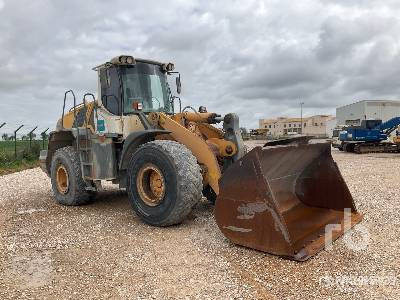 LIEBHERR L556 - Cargadora de ruedas: foto 4 LIEBHERR L556 - Cargadora de ruedas: foto 4