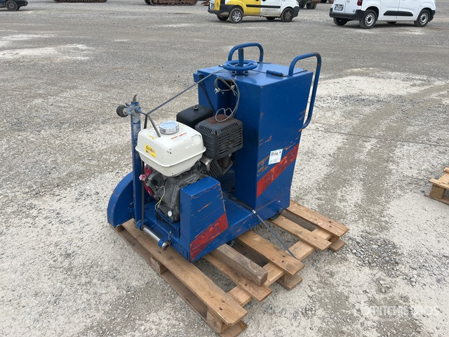 1997 Clipper CS1 Asphalt Cutter :Misc. Asphalt Equipment - Construcción de carreteras: foto 2 1997 Clipper CS1 Asphalt Cutter :Misc. Asphalt Equipment - Construcción de carreteras: foto 2