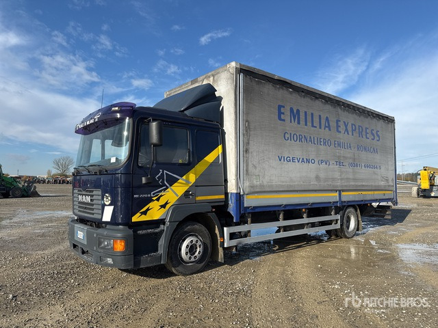 2001 MAN 13.224 4x2 Curtain Side Truck - Camión lona: foto 1 2001 MAN 13.224 4x2 Curtain Side Truck - Camión lona: foto 1