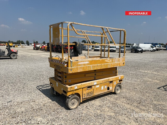 2006 Haulotte Compact 10 Electric (Inoperable) Scissor Lift - Plataforma de tijeras: foto 1 2006 Haulotte Compact 10 Electric (Inoperable) Scissor Lift - Plataforma de tijeras: foto 1