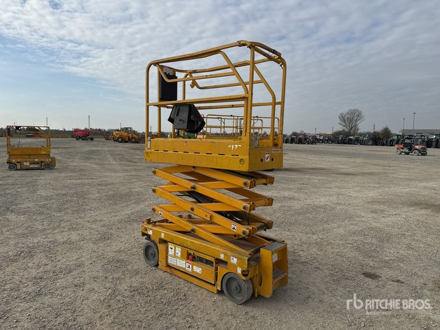 2006 Haulotte Optimum 8 Electric Scissor Lift - Plataforma de tijeras: foto 2 2006 Haulotte Optimum 8 Electric Scissor Lift - Plataforma de tijeras: foto 2