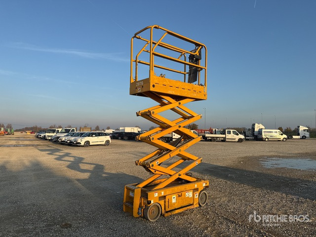 2008 Haulotte Optimum 8 Electric Scissor Lift - Plataforma de tijeras: foto 2 2008 Haulotte Optimum 8 Electric Scissor Lift - Plataforma de tijeras: foto 2