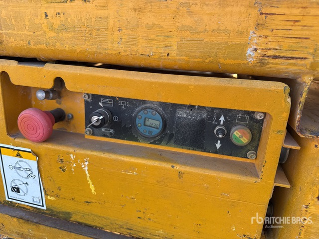 2008 Haulotte Optimum 8 Electric Scissor Lift - Plataforma de tijeras: foto 5 2008 Haulotte Optimum 8 Electric Scissor Lift - Plataforma de tijeras: foto 5