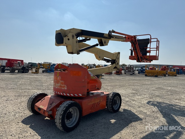 2008 JLG E450AJ Piattaforma monobraccio articolata - Plataforma articulada: foto 3 2008 JLG E450AJ Piattaforma monobraccio articolata - Plataforma articulada: foto 3