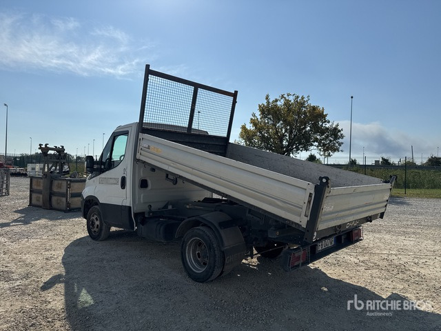 2015 Iveco Daily 35-110 Autocarro ribaltabile: carichi leggeri - Furgoneta basculante: foto 4 2015 Iveco Daily 35-110 Autocarro ribaltabile: carichi leggeri - Furgoneta basculante: foto 4