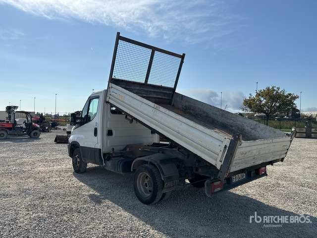 2015 Iveco Daily 35-110 Autocarro ribaltabile: carichi leggeri - Furgoneta basculante: foto 4 2015 Iveco Daily 35-110 Autocarro ribaltabile: carichi leggeri - Furgoneta basculante: foto 4