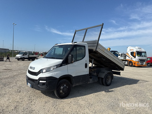 2015 Iveco Daily 35-110 Autocarro ribaltabile: carichi leggeri - Furgoneta basculante: foto 1 2015 Iveco Daily 35-110 Autocarro ribaltabile: carichi leggeri - Furgoneta basculante: foto 1