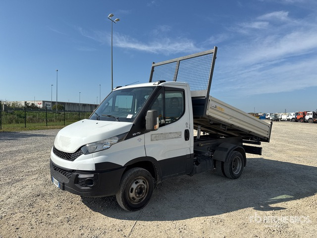 2015 Iveco Daily 35-110 Autocarro ribaltabile: carichi leggeri - Furgoneta basculante: foto 1 2015 Iveco Daily 35-110 Autocarro ribaltabile: carichi leggeri - Furgoneta basculante: foto 1