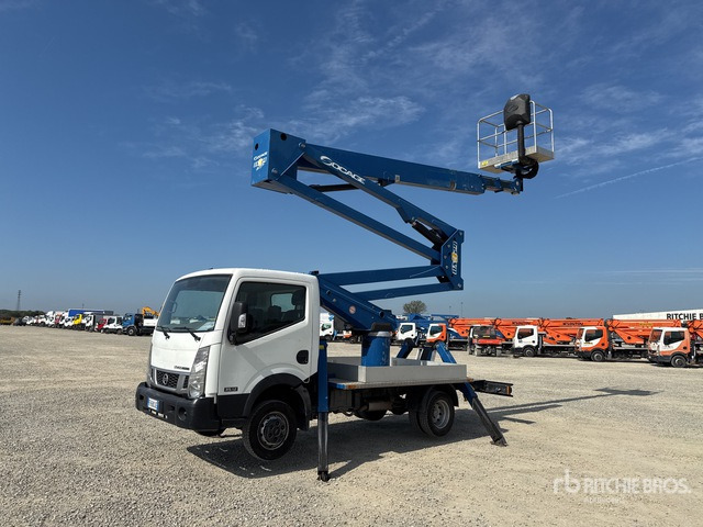 2016 Nissan Cabstar 35.12 2016 Socage DA324 EU5B 24 m on Bucket Truck - Camión con plataforma elevadora: foto 1 2016 Nissan Cabstar 35.12 2016 Socage DA324 EU5B 24 m on Bucket Truck - Camión con plataforma elevadora: foto 1