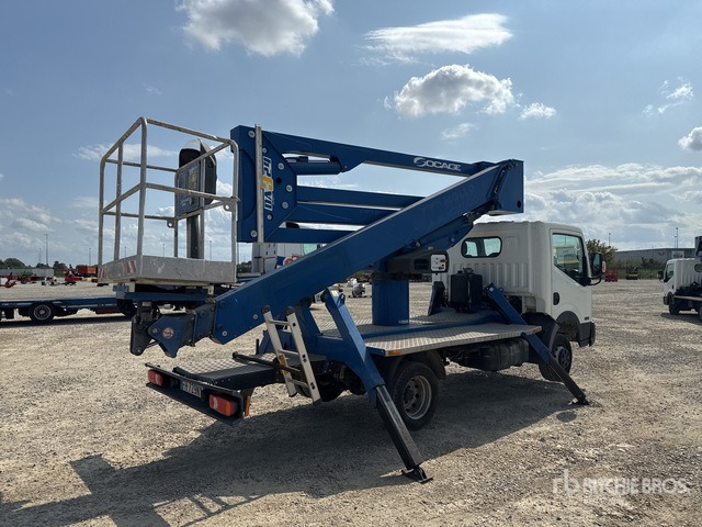 2017 Nissan Cabstar Cabstar 35.12 2017 Socage DA 324 24 m on Bucket Truck - Camión con plataforma elevadora: foto 4 2017 Nissan Cabstar Cabstar 35.12 2017 Socage DA 324 24 m on Bucket Truck - Camión con plataforma elevadora: foto 4