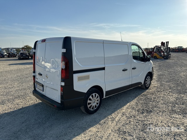 2017 Nissan NV300 Autocarro furgonato - Furgoneta pequeña: foto 4 2017 Nissan NV300 Autocarro furgonato - Furgoneta pequeña: foto 4