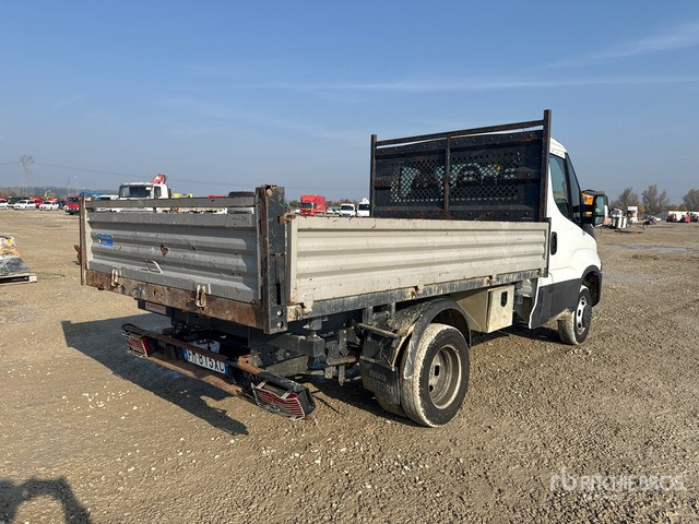 2018 Iveco Daily 35-120 (Inoperable) Dump Truck: Light Duty - Camión volquete: foto 4 2018 Iveco Daily 35-120 (Inoperable) Dump Truck: Light Duty - Camión volquete: foto 4