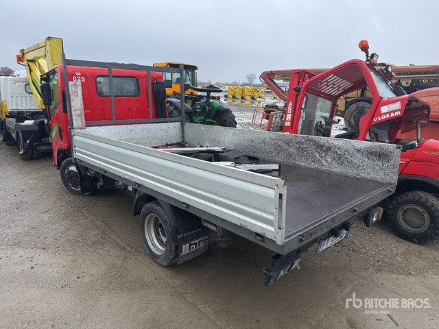 2019 Isuzu (Inoperable) Flatbed Truck - Camión caja abierta: foto 3 2019 Isuzu (Inoperable) Flatbed Truck - Camión caja abierta: foto 3