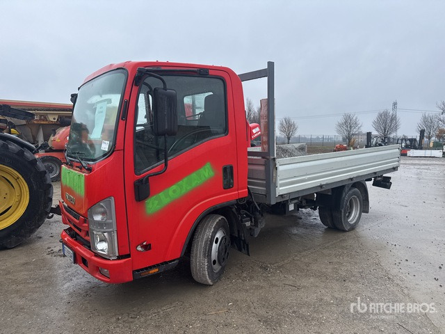 2019 Isuzu (Inoperable) Flatbed Truck - Camión caja abierta: foto 2 2019 Isuzu (Inoperable) Flatbed Truck - Camión caja abierta: foto 2