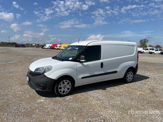2020 Fiat Doblo CARGO MAXI 1.6 MJET 120CV LOUNGE Van Truck - Furgoneta pequeña: foto 2 2020 Fiat Doblo CARGO MAXI 1.6 MJET 120CV LOUNGE Van Truck - Furgoneta pequeña: foto 2