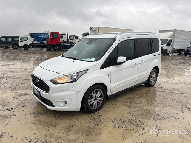 2020 Ford Tourneo CONNECT 1.5 TDCI 120CV TITANIUM ... Van Truck - Camión caja cerrada: foto 1 2020 Ford Tourneo CONNECT 1.5 TDCI 120CV TITANIUM ... Van Truck - Camión caja cerrada: foto 1