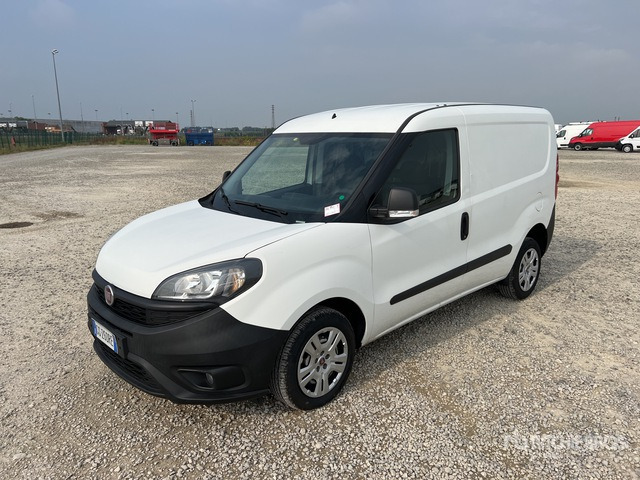 2021 Fiat Doblo CARGO CH1 LOUNGE 1.3 MJET 95CV ... Van Truck - Furgoneta pequeña: foto 3 2021 Fiat Doblo CARGO CH1 LOUNGE 1.3 MJET 95CV ... Van Truck - Furgoneta pequeña: foto 3