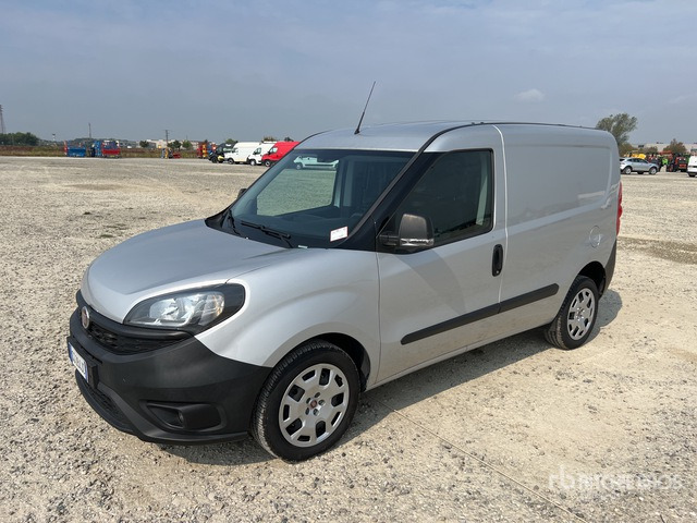 2021 Fiat Doblo CARGO CH1 LOUNGE 1.6 MJET 120CV ... Van Truck - Furgoneta pequeña: foto 2 2021 Fiat Doblo CARGO CH1 LOUNGE 1.6 MJET 120CV ... Van Truck - Furgoneta pequeña: foto 2