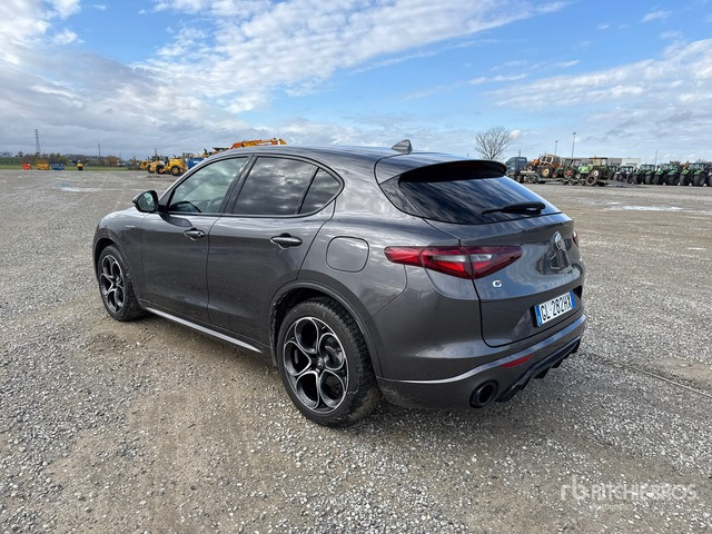2022 Alfa Romeo Stelvio 2.2 TD Veloce Q4 154KW/210CV SUV - SUV/ Todoterreno: foto 2 2022 Alfa Romeo Stelvio 2.2 TD Veloce Q4 154KW/210CV SUV - SUV/ Todoterreno: foto 2