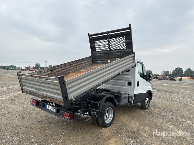 Iveco Daily 35-120 Autocarro ribaltabile: carichi leggeri - Furgoneta basculante: foto 3 Iveco Daily 35-120 Autocarro ribaltabile: carichi leggeri - Furgoneta basculante: foto 3